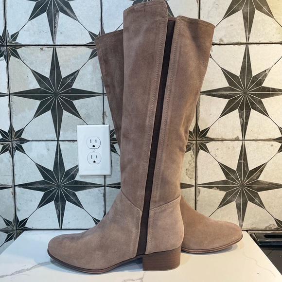 Steve Madden Pullon Taupe Suede Boots, Size 8.5 - Picture 2 of 8